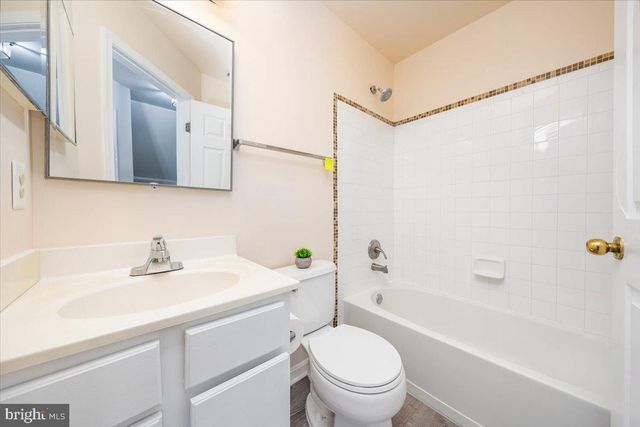 12121 AMBER RIDGE CIR, Germantown, MD 20876