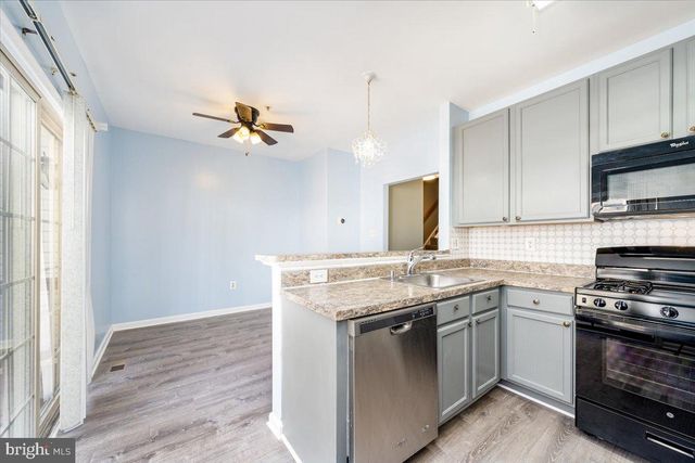 12121 AMBER RIDGE CIR, Germantown, MD 20876