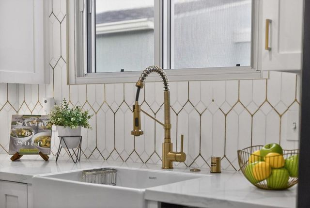 422 Andover Drive, Pacifica, CA 94044