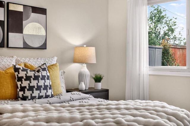 422 Andover Drive, Pacifica, CA 94044