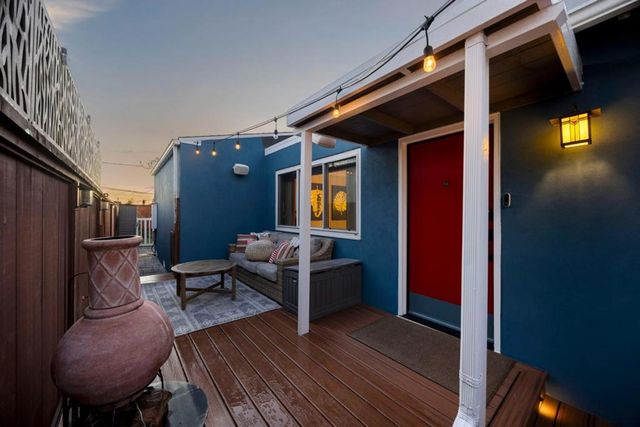 422 Andover Drive, Pacifica, CA 94044