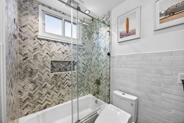 422 Andover Drive, Pacifica, CA 94044