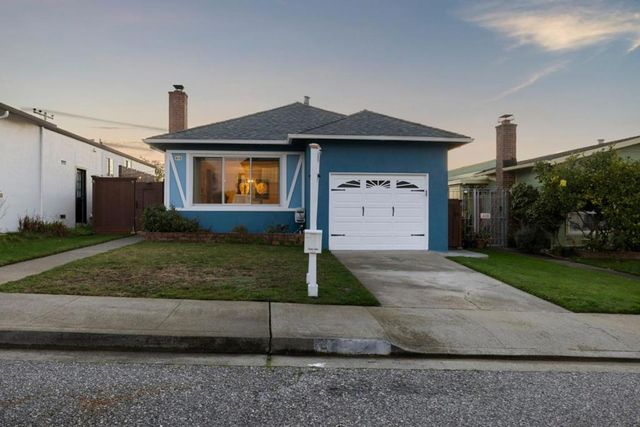 422 Andover Drive, Pacifica, CA 94044