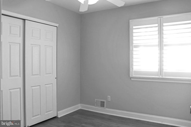 2 ARCTURUS DR, Sewell, NJ 08080