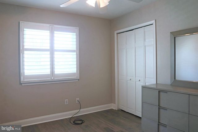 2 ARCTURUS DR, Sewell, NJ 08080