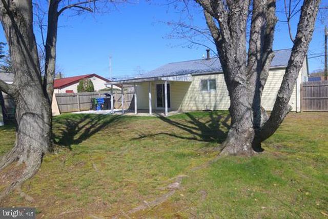 2 ARCTURUS DR, Sewell, NJ 08080