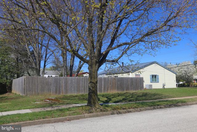 2 ARCTURUS DR, Sewell, NJ 08080