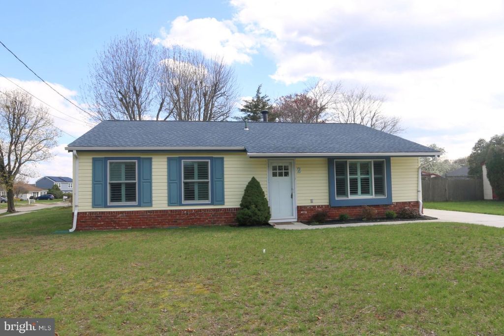 2 ARCTURUS DR, Sewell, NJ 08080