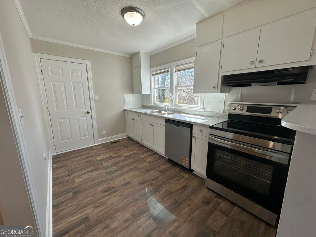 256 Chattahoochee Street, Cornelia, GA 30531 — photo 4
