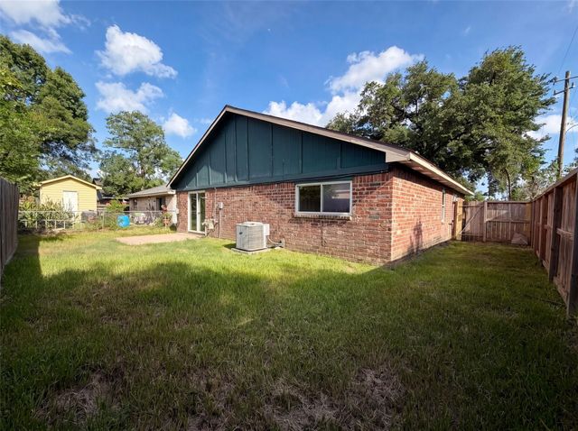 703 Midland Court, Houston, TX 77060