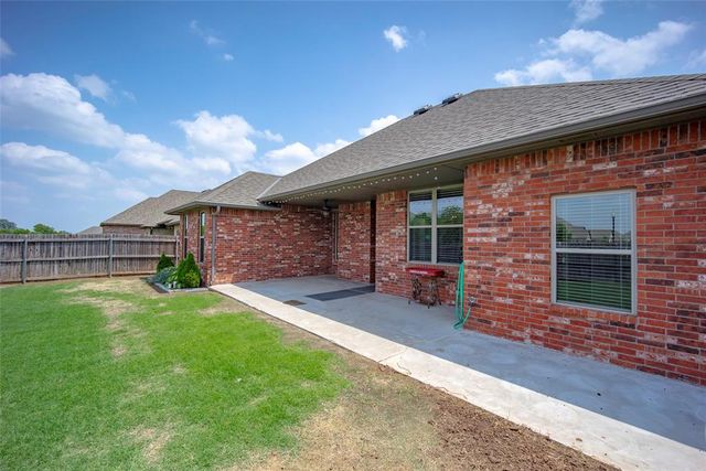 10821 NW 29th Terrace, Yukon, OK 73099