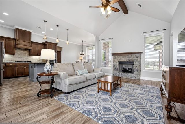 10821 NW 29th Terrace, Yukon, OK 73099