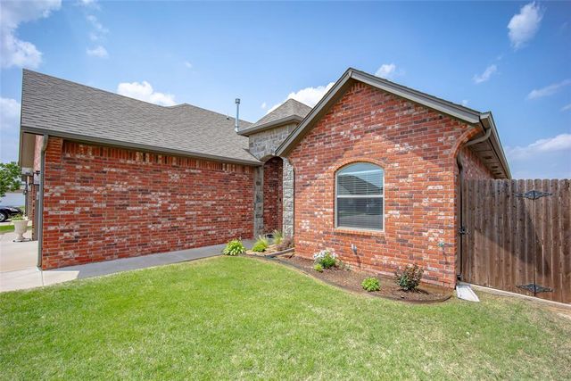 10821 NW 29th Terrace, Yukon, OK 73099