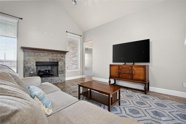 10821 NW 29th Terrace, Yukon, OK 73099