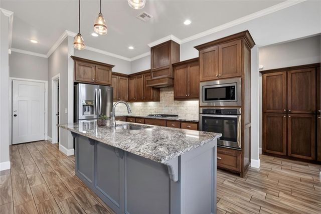 10821 NW 29th Terrace, Yukon, OK 73099
