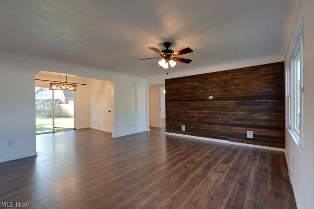 1211 Jakse Drive, Eastlake, OH 44095