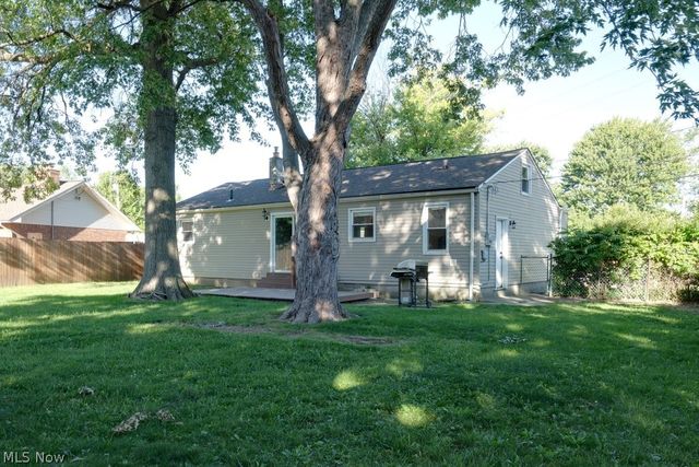 1211 Jakse Drive, Eastlake, OH 44095