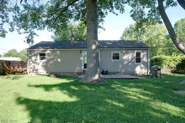 1211 Jakse Drive, Eastlake, OH 44095