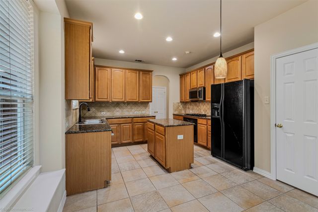 8411 Davis Drive, Frisco, TX 75036