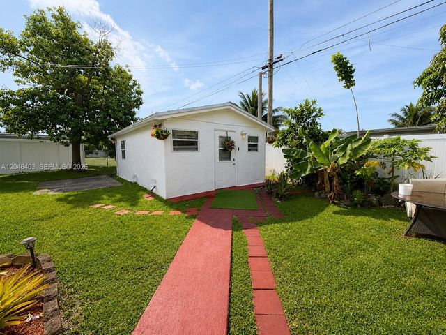 6118 Mayo St 3, Hollywood, FL 33023