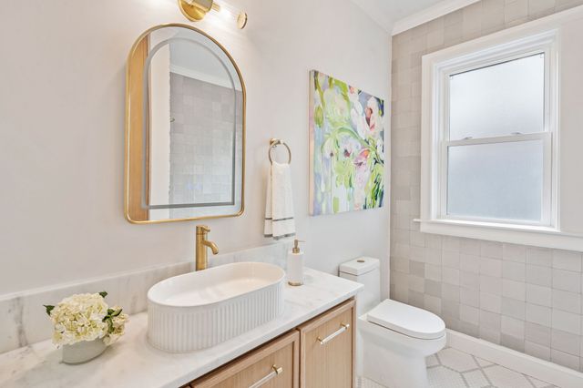6926 Lindsley Avenue, Dallas, TX 75223