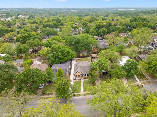 6926 Lindsley Avenue, Dallas, TX 75223