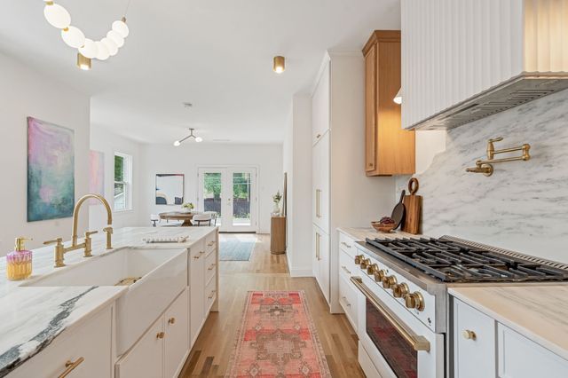 6926 Lindsley Avenue, Dallas, TX 75223