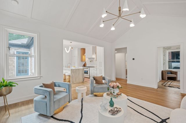 6926 Lindsley Avenue, Dallas, TX 75223