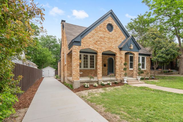 6926 Lindsley Avenue, Dallas, TX 75223