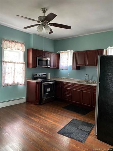 214 Goffe Terrace 2nd Fl, New Haven, CT 06511