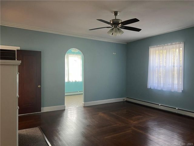 214 Goffe Terrace 2nd Fl, New Haven, CT 06511