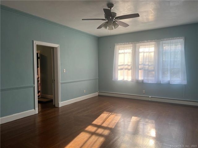 214 Goffe Terrace 2nd Fl, New Haven, CT 06511