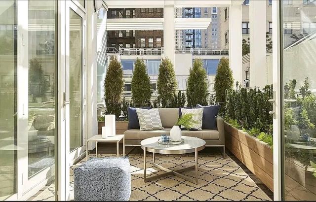 16 WARREN Street PH, New York City, NY 10007