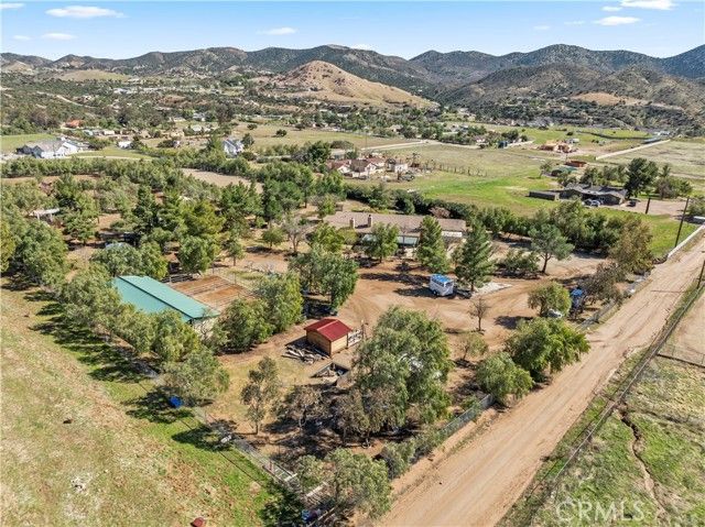 35728 Beauty Vista Lane, Agua Dulce, CA 91390