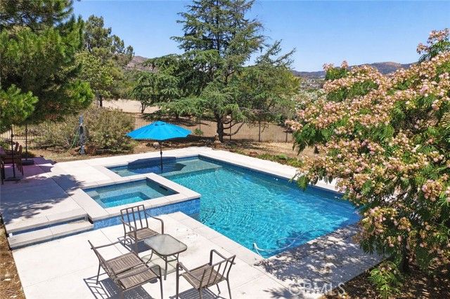 35728 Beauty Vista Lane, Agua Dulce, CA 91390