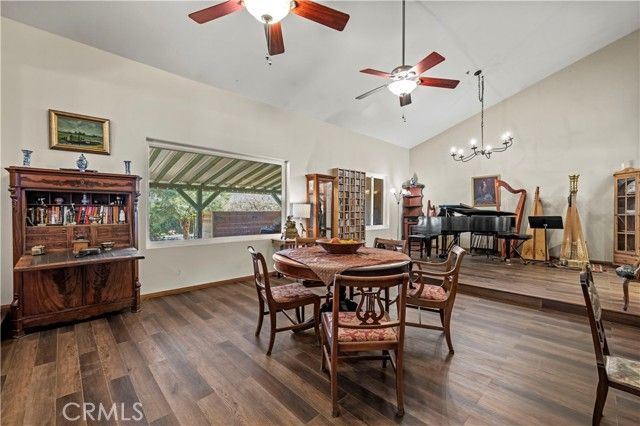 35728 Beauty Vista Lane, Agua Dulce, CA 91390