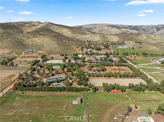35728 Beauty Vista Lane, Agua Dulce, CA 91390
