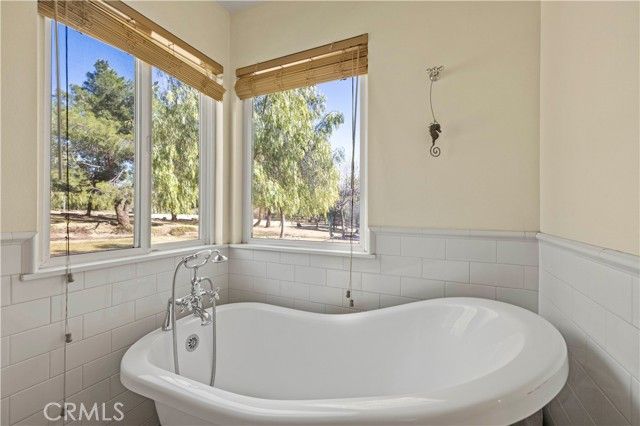 35728 Beauty Vista Lane, Agua Dulce, CA 91390