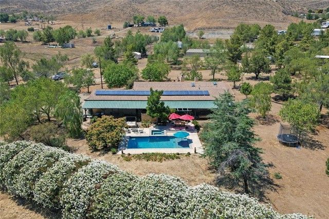35728 Beauty Vista Lane, Agua Dulce, CA 91390