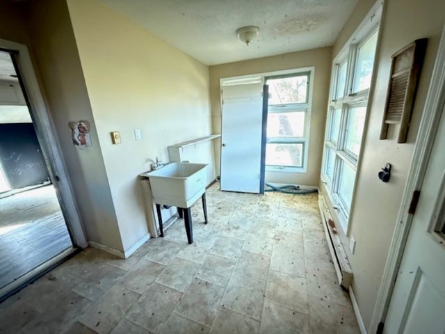 11035 Avery Road, Westfrank, IL 62896