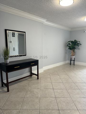 2020 NE 135th St 609, North Miami, FL 33181