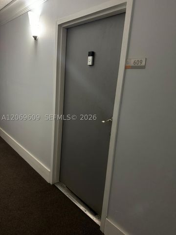 2020 NE 135th St 609, North Miami, FL 33181