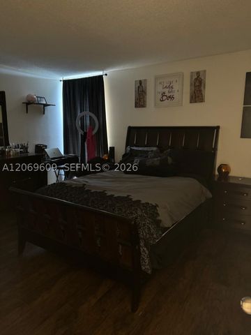 2020 NE 135th St 609, North Miami, FL 33181