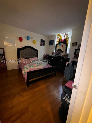 2020 NE 135th St 609, North Miami, FL 33181