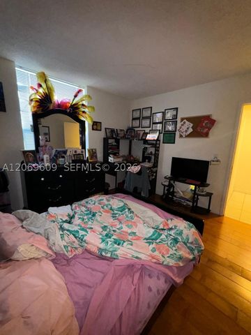 2020 NE 135th St 609, North Miami, FL 33181