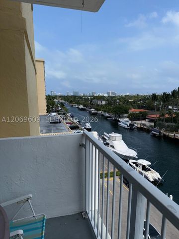 2020 NE 135th St 609, North Miami, FL 33181