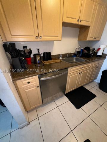 2020 NE 135th St 609, North Miami, FL 33181