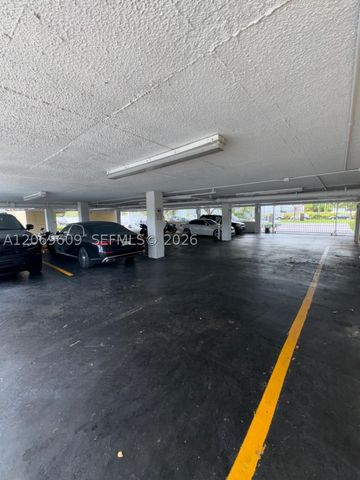 2020 NE 135th St 609, North Miami, FL 33181