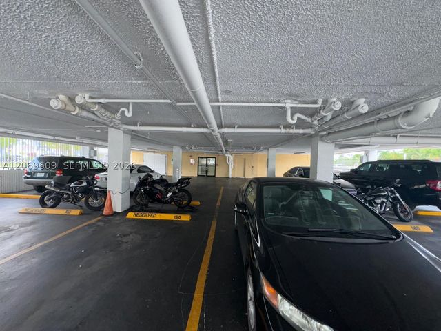 2020 NE 135th St 609, North Miami, FL 33181