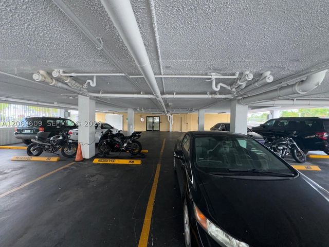 2020 NE 135th St 609, North Miami, FL 33181